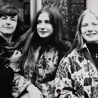 485634_10151433143900735_73919618_n